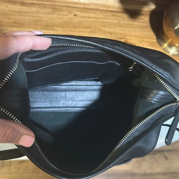 Vintage Coach Legacy Hobo (style 9148) - Picture 6 of 9